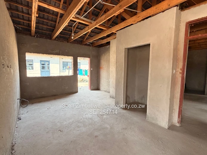 Spacious 4-Bed Unfinished Home on 400m² in Mabvazuva (Sole Mandate)