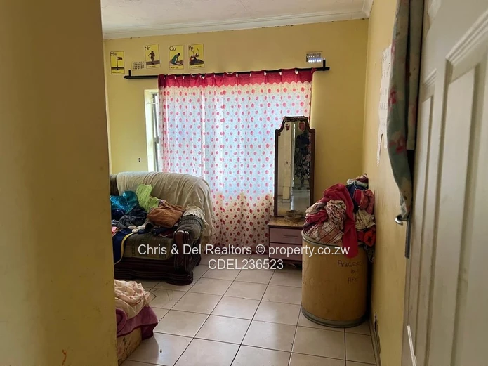 Zengeza 4 - Chitungwiza house for sale