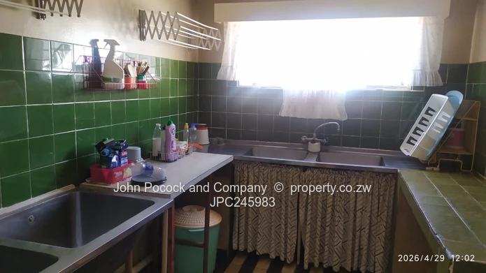 Warm, Spacious and Inviting Home in Woodlands