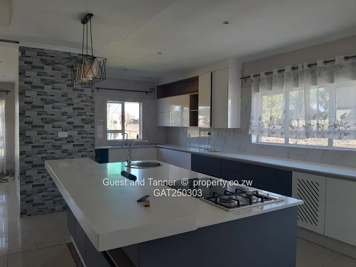 4 Bedroom House to Rent in Arlington