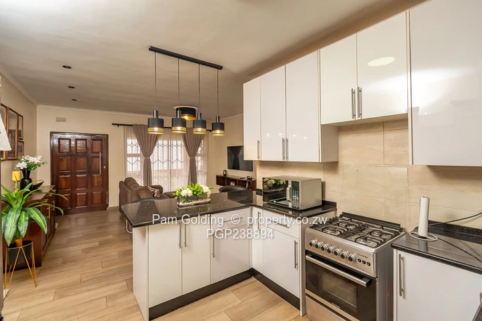 Fully Furnished Cluster For Rent In Avondale West