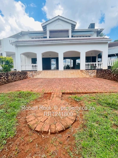 7 bed home in Glen Lorne