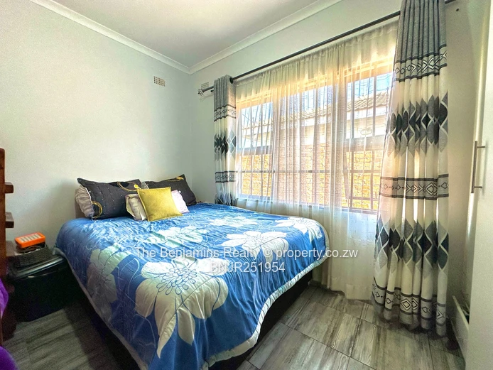 Semi-Detached Home For Sale (Sole Mandate)