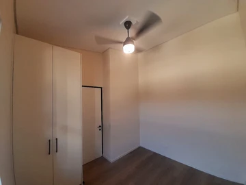 2 Bedroom Flat & Apartment