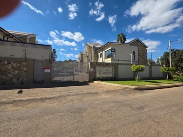 Immaculate Flat In Avondale