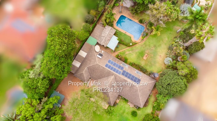 Timeless Family Home On 1 Acre With Borehole (Sole Mandate)