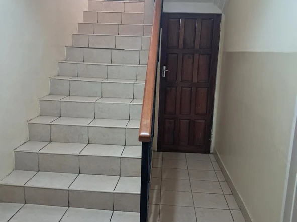 6 Bedroom House