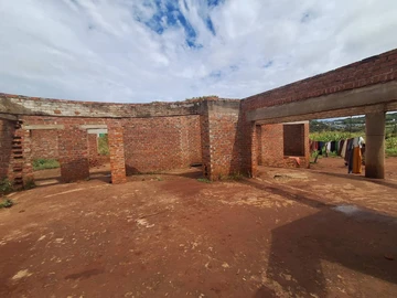 Incomplete House for Sale in Gletwin