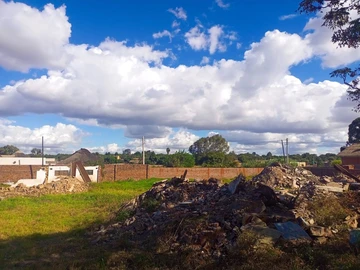 Commercial & Industrial Land