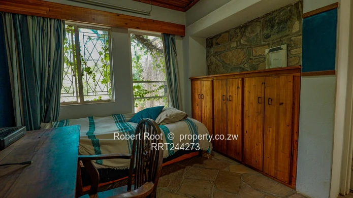 House for Sale in Monavale (Sole Mandate)