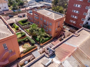 3 Bedroom Flat & Apartment