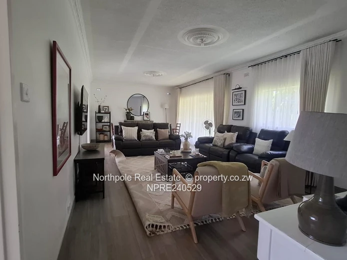 Sunridge( Perfect For Investors, With Harare Drive Frontage Close To Lomagundi Road)