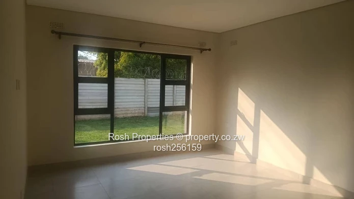 Modern 2-Bed Garden Flat with Borehole in Marlborough