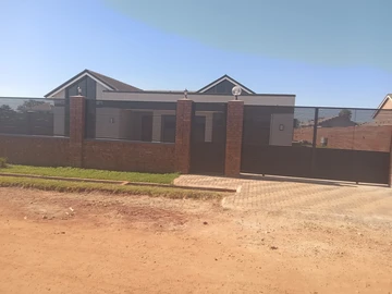 5 Bedroom Townhouse Complex