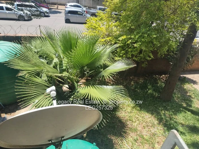 Avenues CBD 2-Bed Flat — Balcony, Parking & Fitted Kitchen
