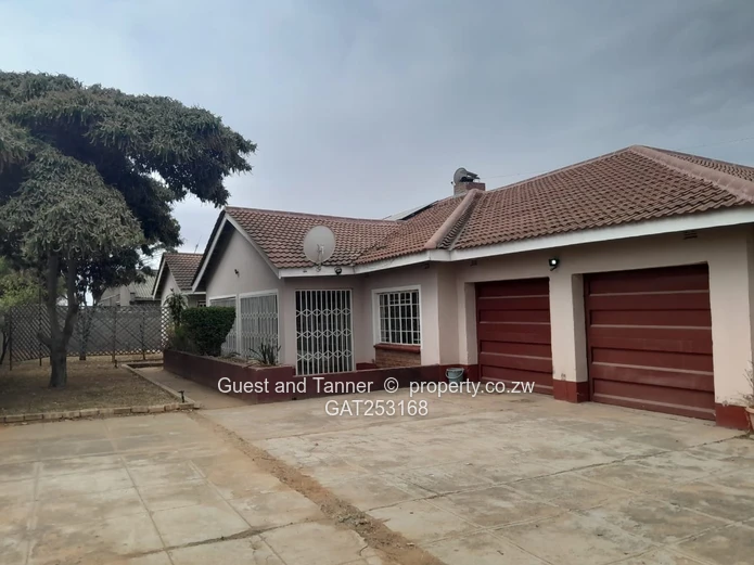  Zimre Park Family Home for Rent