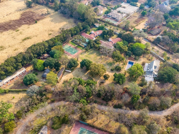 10 Bedroom House