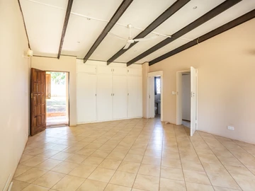 6 Bedroom Townhouse Complex