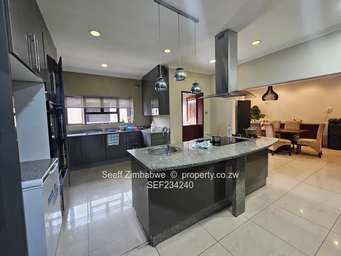 Executive 5-Bedroom House for Rent in Arlington Estate