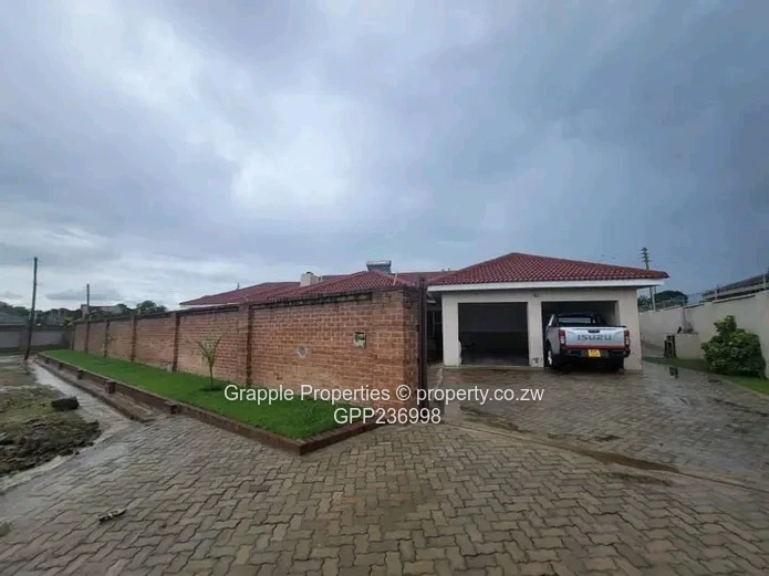 Ruwa Chipukutu Park Neat House To Let