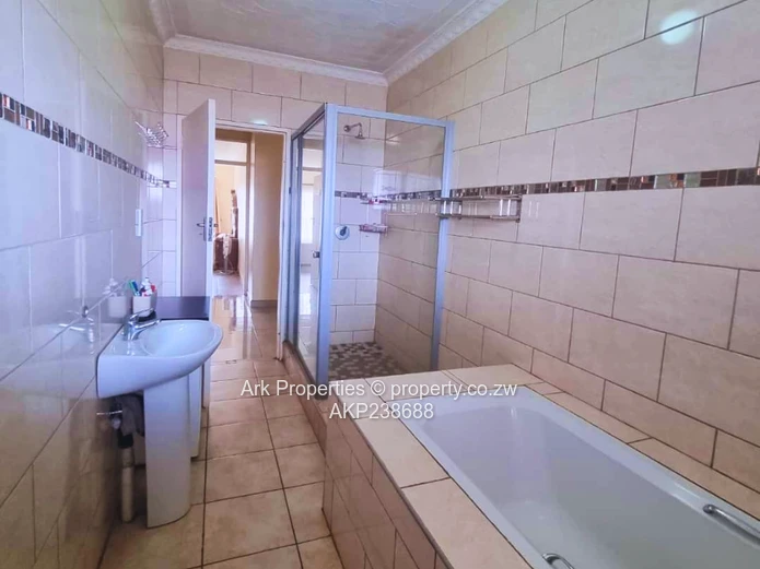 Luxury 5 Bedroomed House With Cottage For Sale In Belvedere West