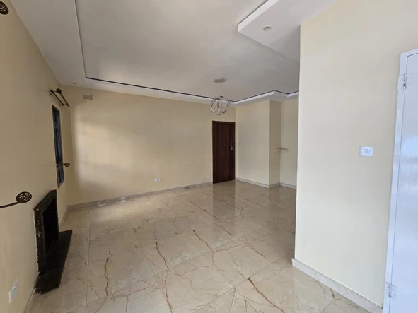 3 Bedroom Flat & Apartment