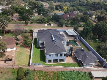 Luxurious 6-Bed Mandara Haven with Pool & Borehole