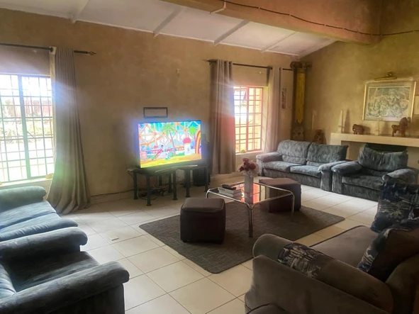 5 Bedroom House