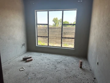 3 Bedroom Flat & Apartment