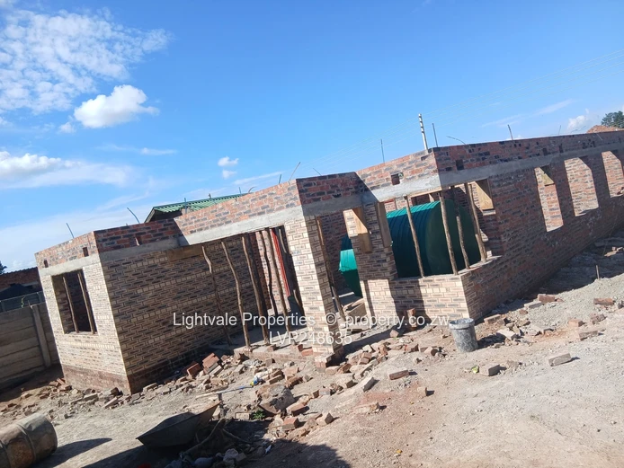 Incomplete in Nehanda, Dzivarasekwa Extension  (Sole Mandate)