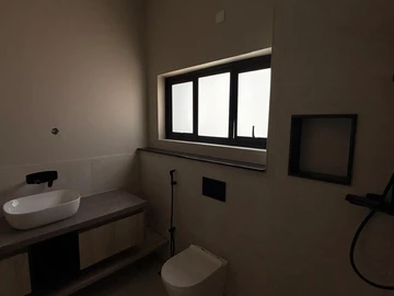 3 Bedroom Garden Flat