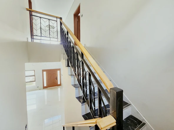 3 Bedroom Flat & Apartment