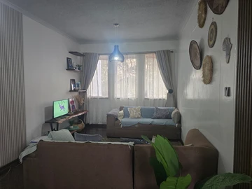 2 Bedroom Flat & Apartment