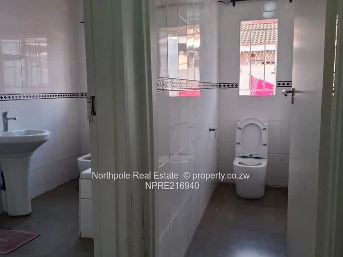 Modern And Spacious For 01 May ,Close To Herentals School