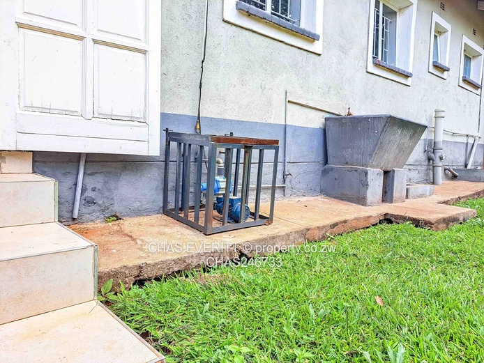 Two Bedroomed Garden Flat In Meyrick Park 