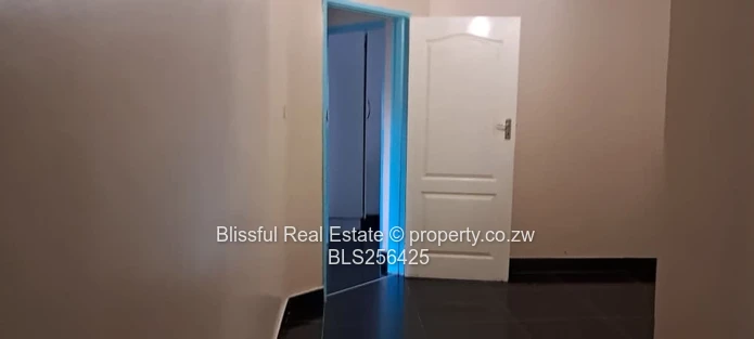 5bedroom house for sale in Chadcombe, Harare