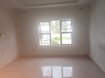 3 Bedroom Flat & Apartment