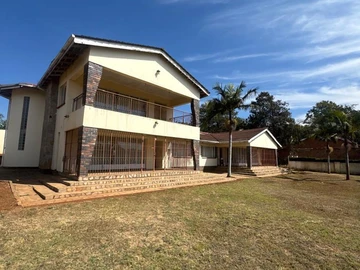 6 Bedroom House