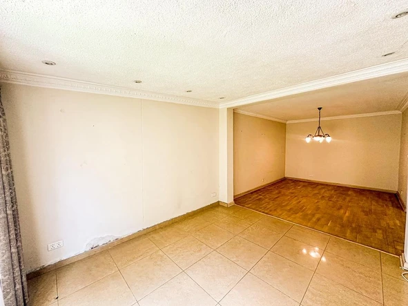 3 Bedroom Flat & Apartment