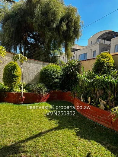 Upper Avenues Flat For Sale 