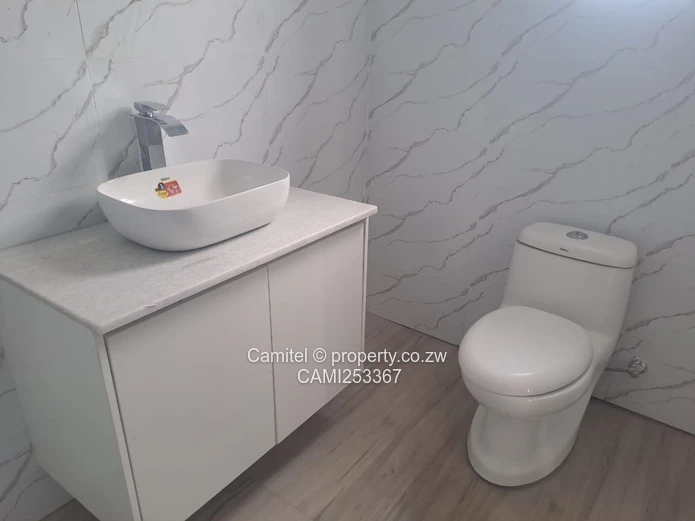 Arlington 4-Bed Townhouse Complex — Tiled Patio & Fitted Kitchen