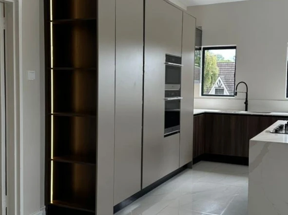 3 Bedroom Flat & Apartment