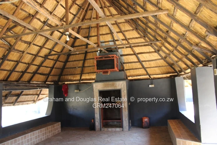 Kadoma Sabona bona plot for sale