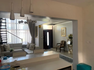 4 Unit Townhouse Complex