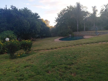 10 Bedroom House