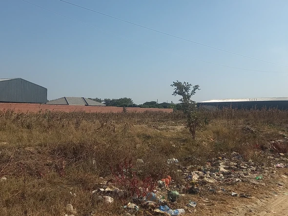 Commercial & Industrial Land