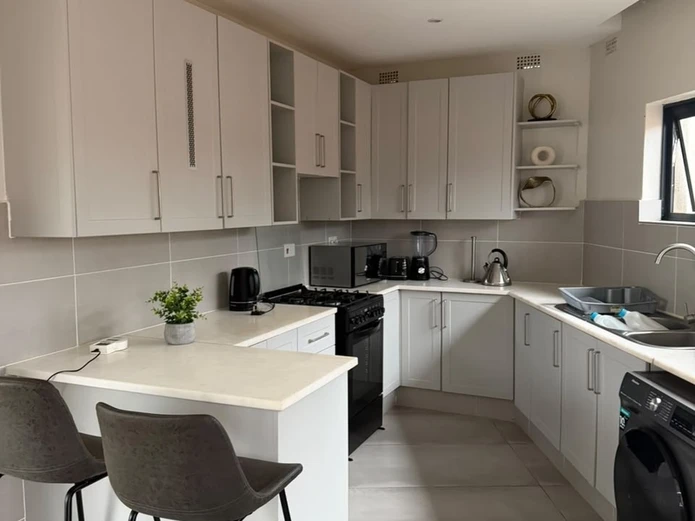 Quinington 2bed furnished garden flat