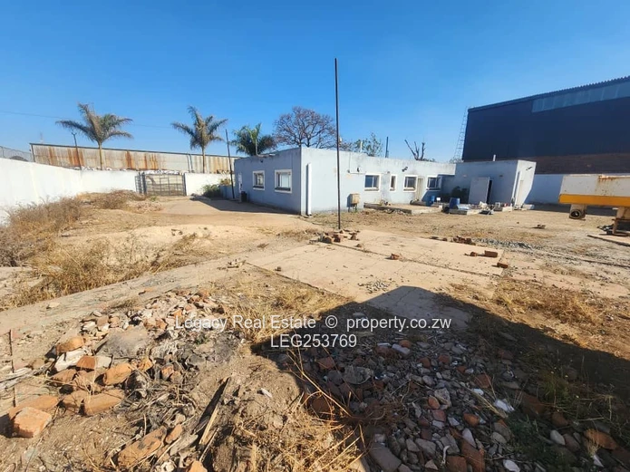 Prime Commercial & Industrial Property To Let – Ardbennie