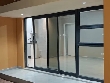 2 Bedroom Flat & Apartment