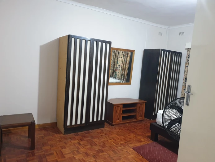 Helensvale furnished cottage to rent  (Sole Mandate)